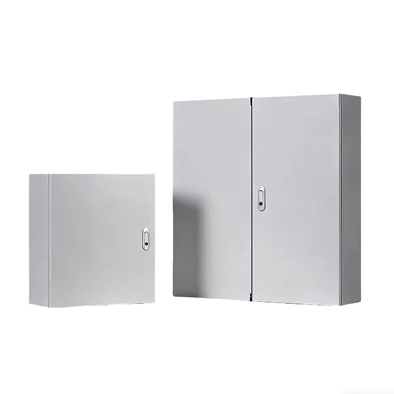 Wandmontierter elektrischer Verteilerkasten aus Metall